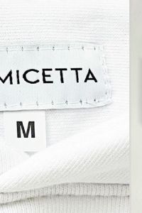 Metki z logo firmy