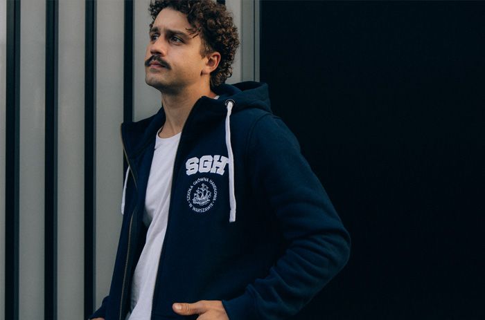 Bluzy na zamek dla firm produkowane w Polsce